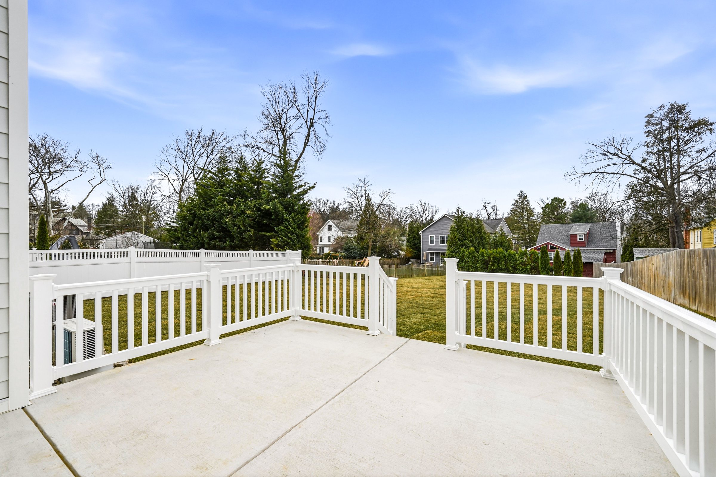 110 Rear Deck Patio